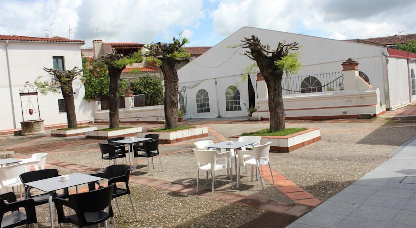 Sumaiya El Palacio Coria Ngoại thất bức ảnh