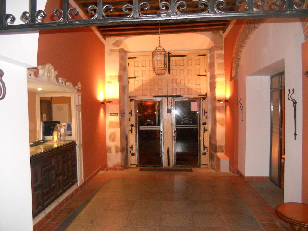 Sumaiya El Palacio Coria Ngoại thất bức ảnh